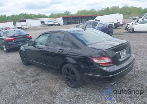 2009 Mercedes-Benz C 300 Luxury 4Matic/Sport 4Matic from USA, damaged, VIN WDDGF81X39F225925